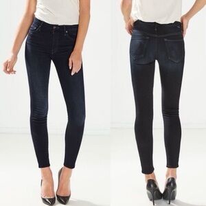 MOTHER • The Looker Crop “Coffee Tea or Me?”